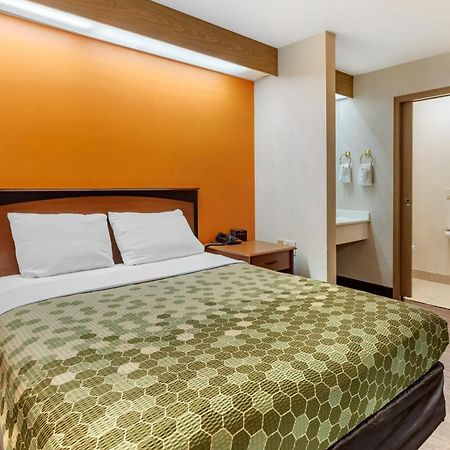 Econo Lodge North Academy Колорадо-Спрингс Экстерьер фото