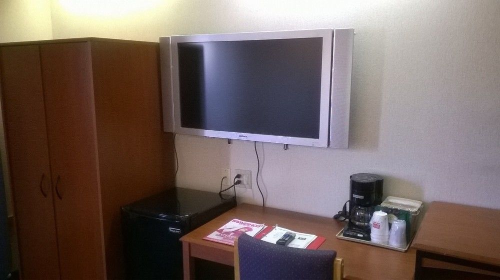 Econo Lodge North Academy Колорадо-Спрингс Экстерьер фото