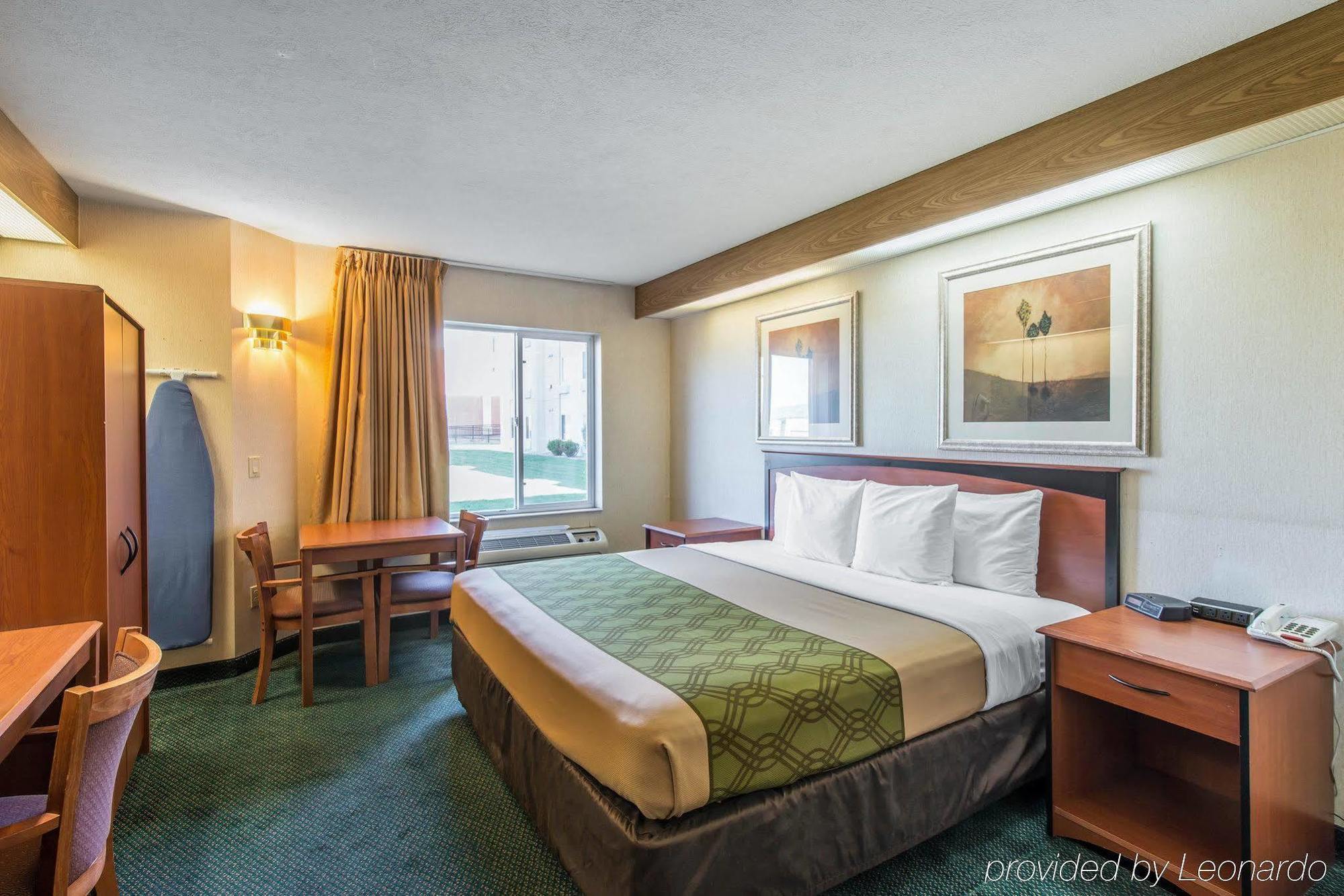 Econo Lodge North Academy Колорадо-Спрингс Экстерьер фото